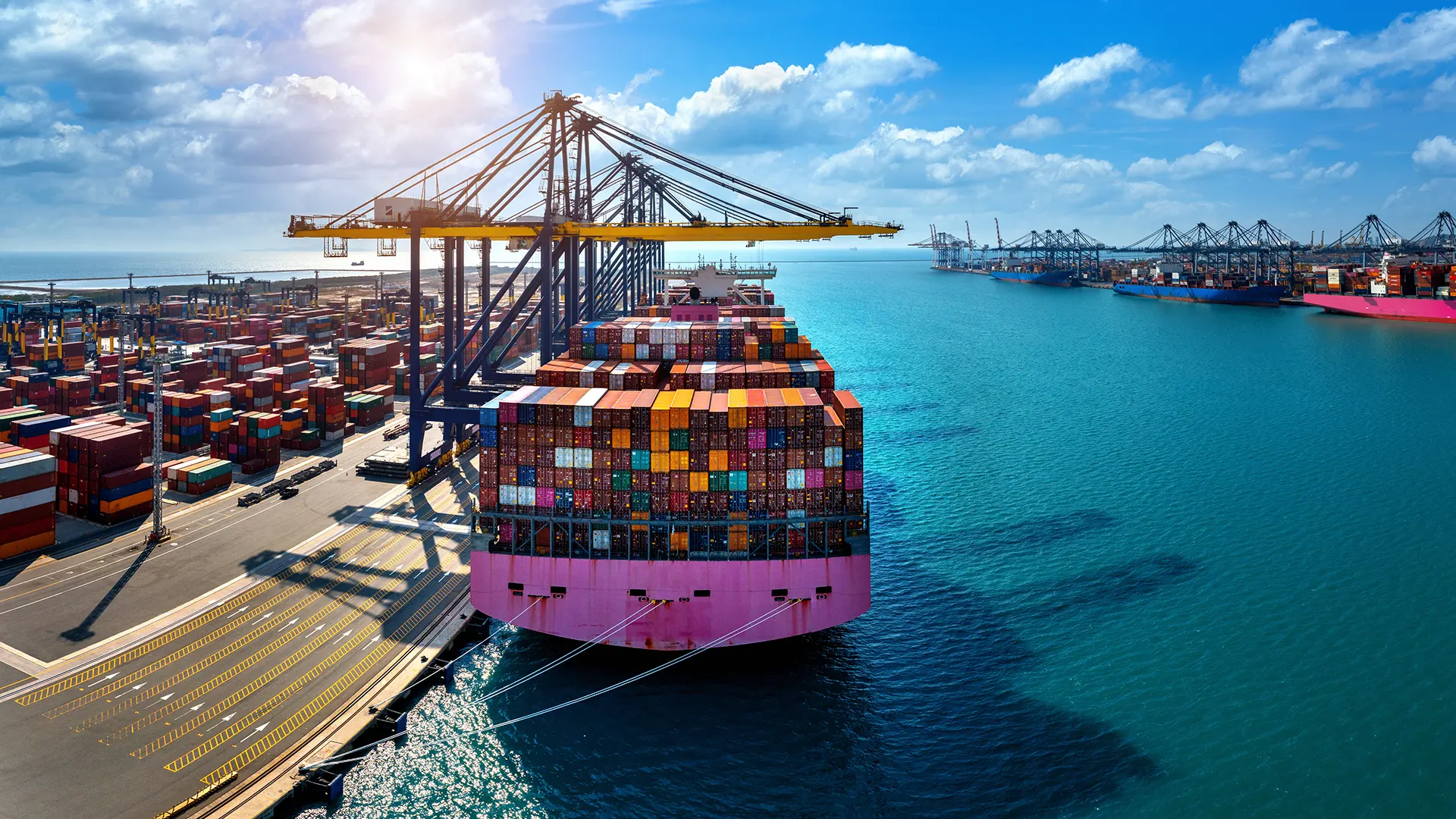 Retrasos, plazos de entrega más largos y costos más altos definen la nueva realidad del transporte marítimo